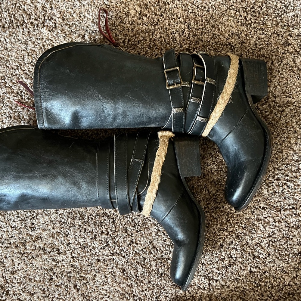 COPY - Size 8 free Bird, black boots brand new with box.